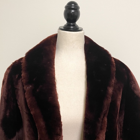 Vintage 50s/60s Gus Mayer Brown Mouton Chubby Coat - Picture 2 of 13